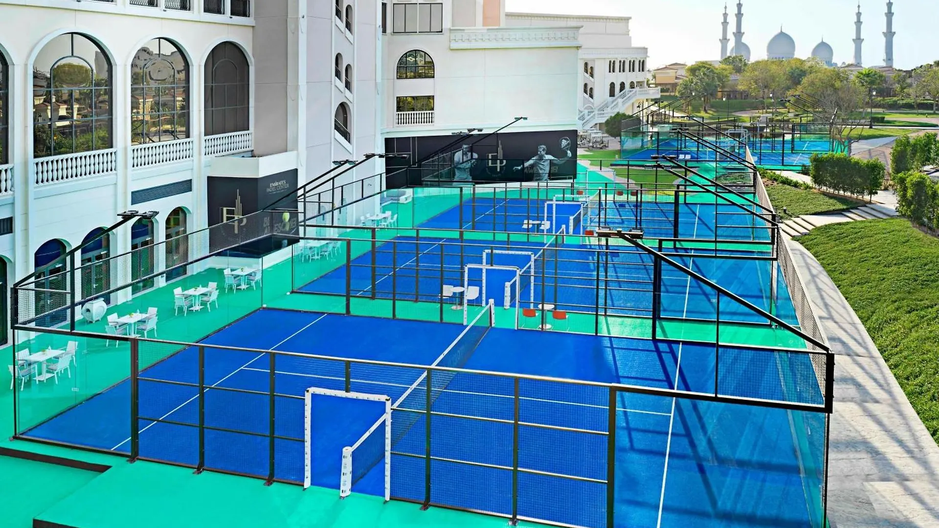The Ritz-Carlton Abu Dhabi, Grand Canal