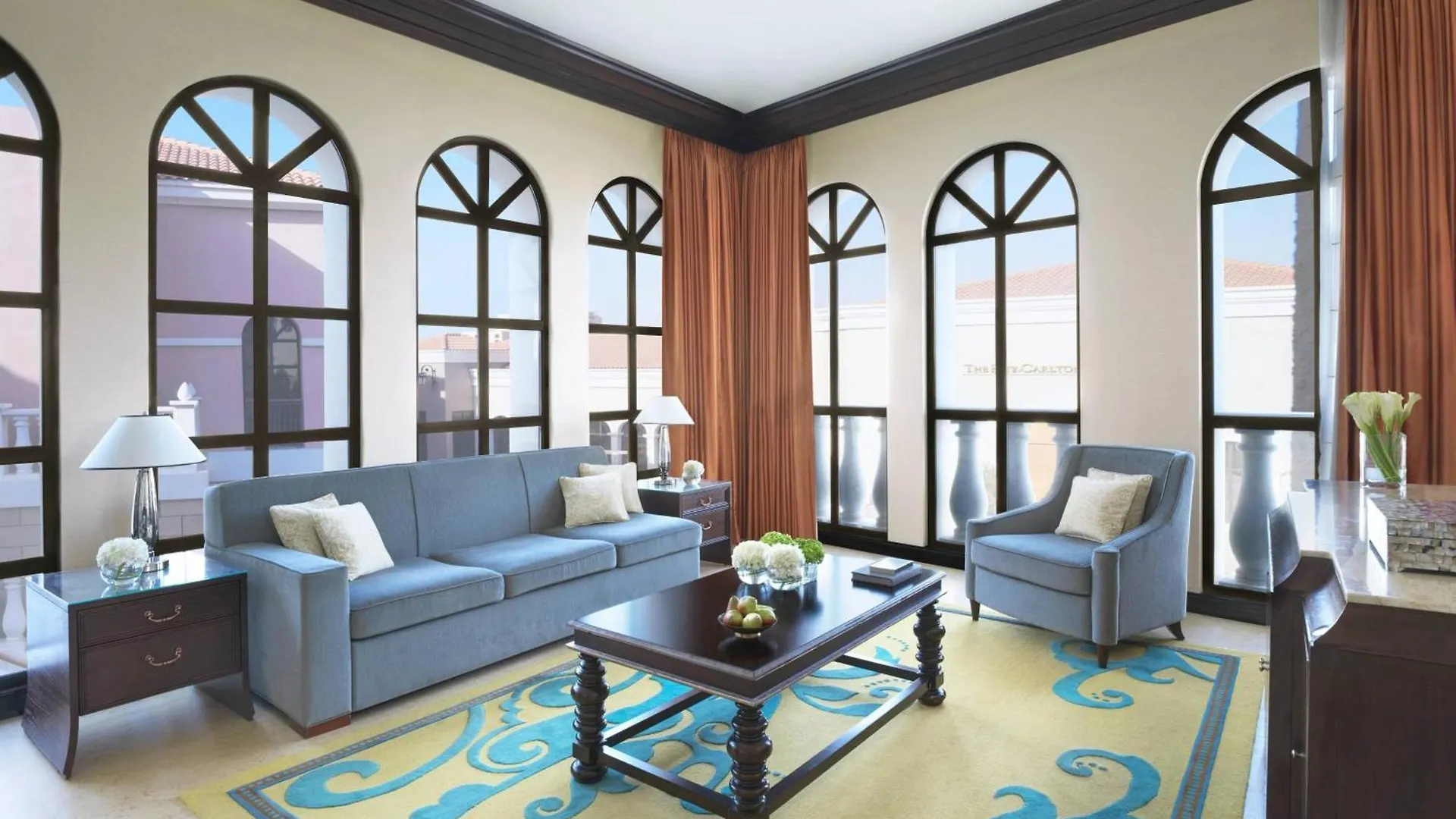 The Ritz-Carlton Abu Dhabi, Grand Canal Resort