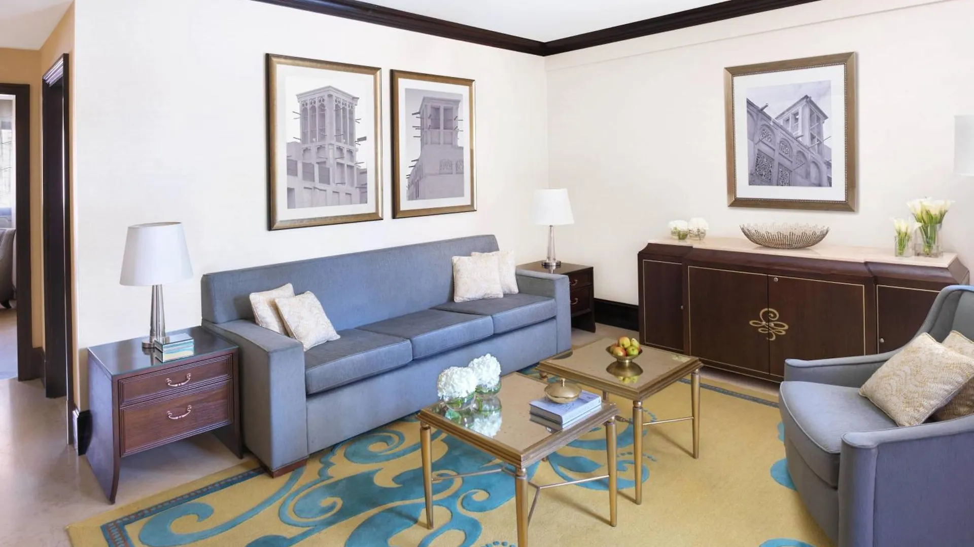 The Ritz-Carlton Abu Dhabi, Grand Canal