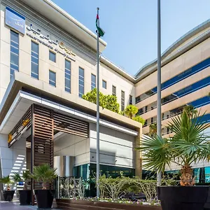 Novotel Mall Avenue Отель