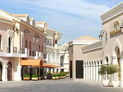 The Ritz-Carlton Abu Dhabi, Grand Canal Resort