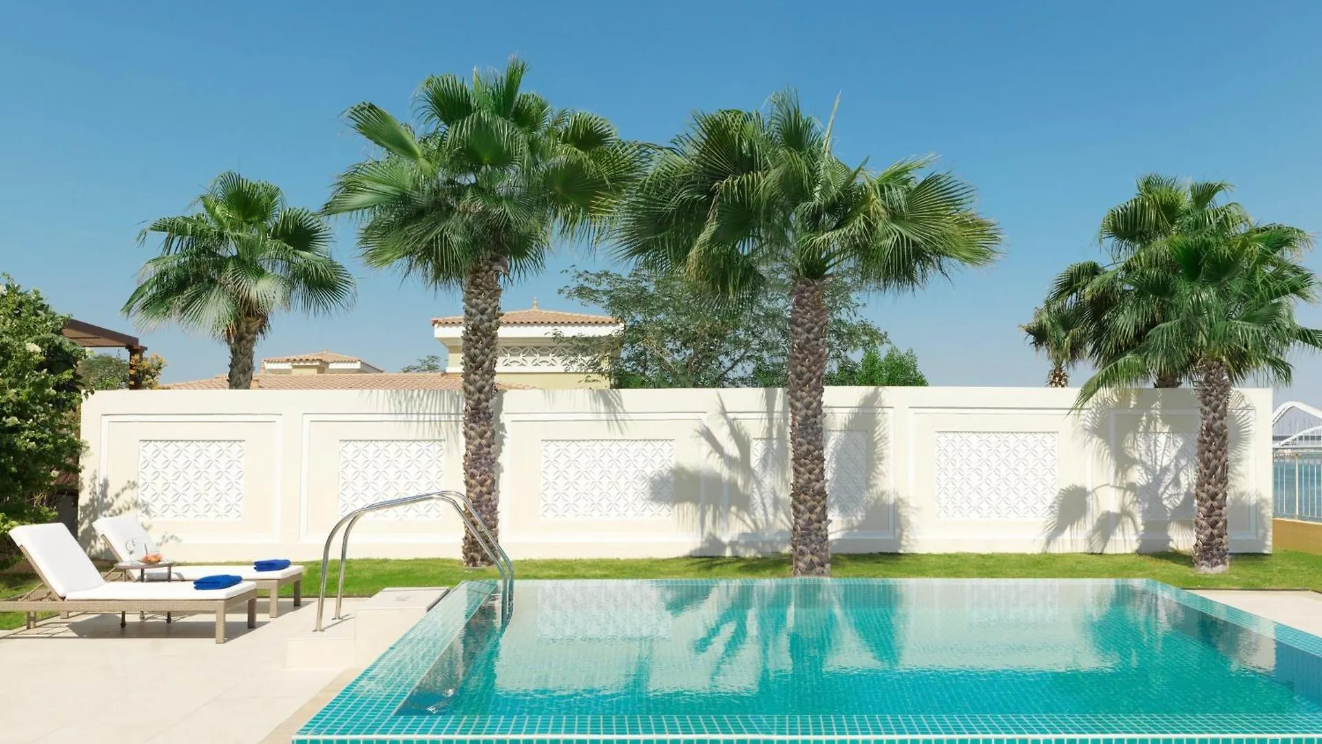 Resort The Ritz-Carlton Abu Dhabi, Grand Canal