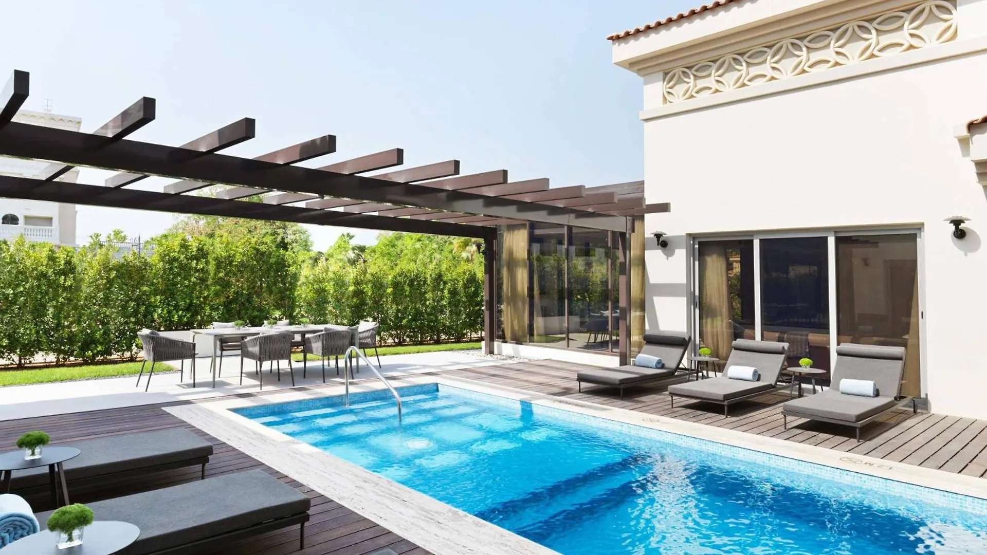 Resort The Ritz-Carlton Abu Dhabi, Grand Canal