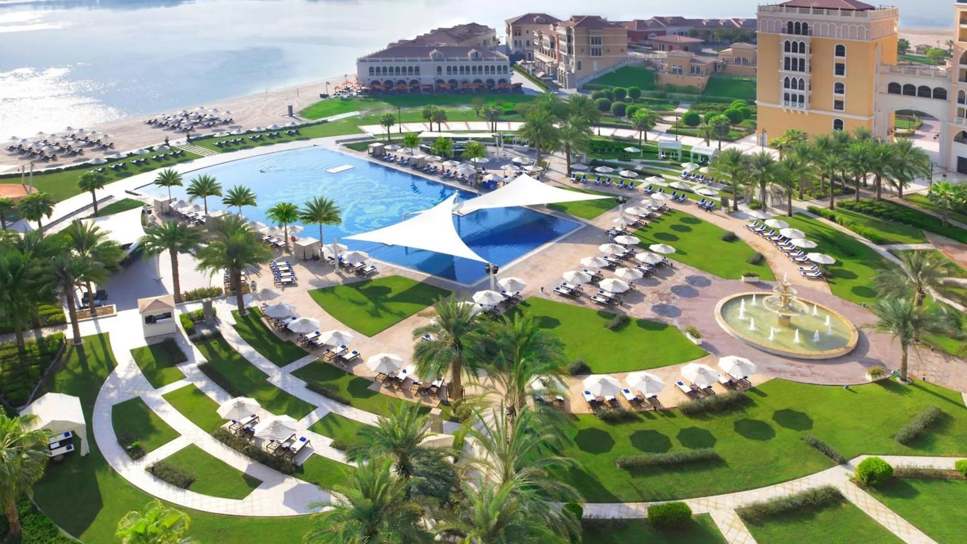 The Ritz-Carlton Abu Dhabi, Grand Canal contacts