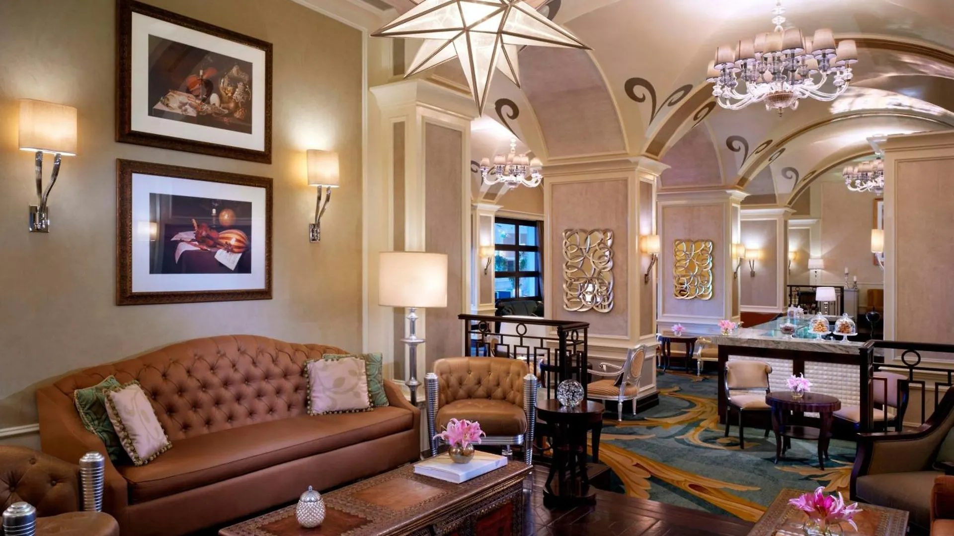The Ritz-Carlton Abu Dhabi, Grand Canal Resort
