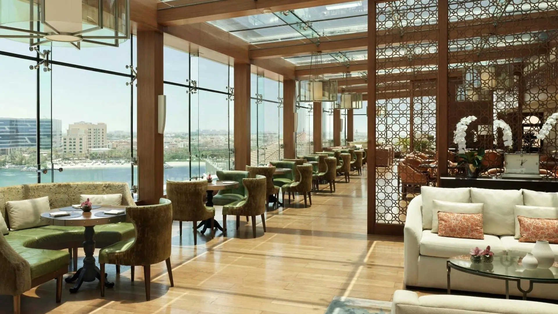 Resort The Ritz-Carlton Abu Dhabi, Grand Canal
